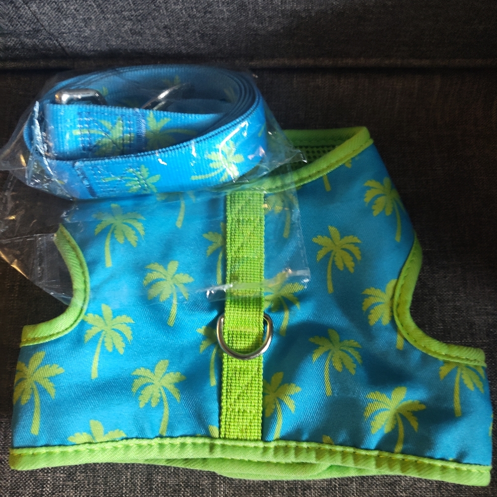 Dog Palm Tree Harness and Leash Set - Blue and Green